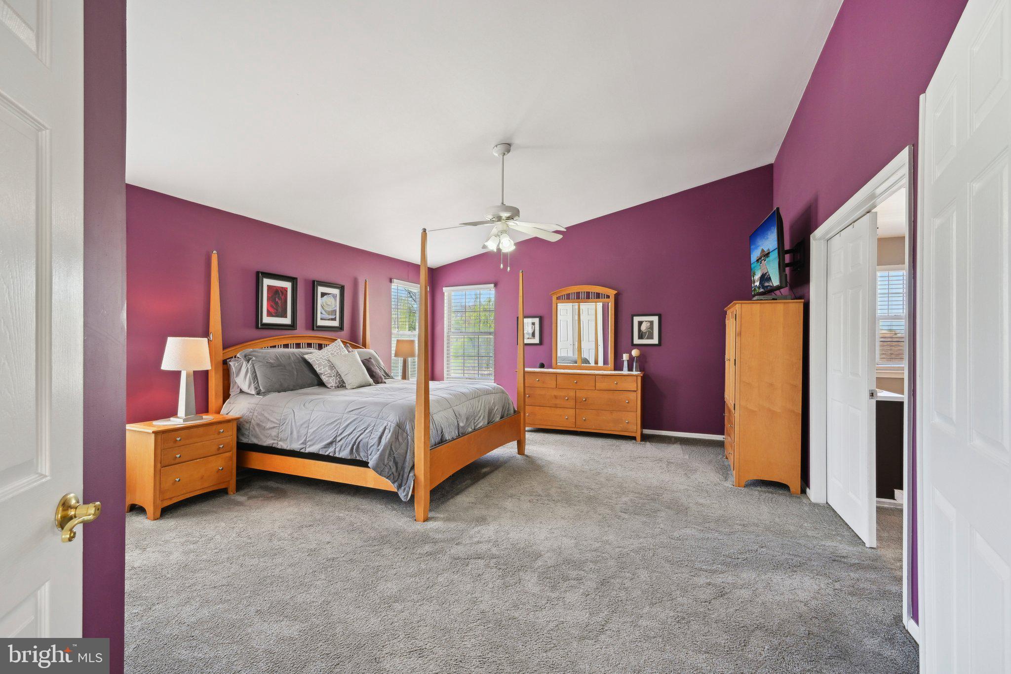 2 Parkdale Pl