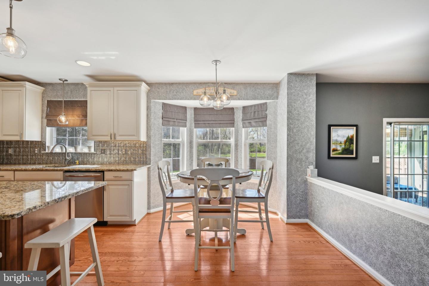 2 Parkdale Pl