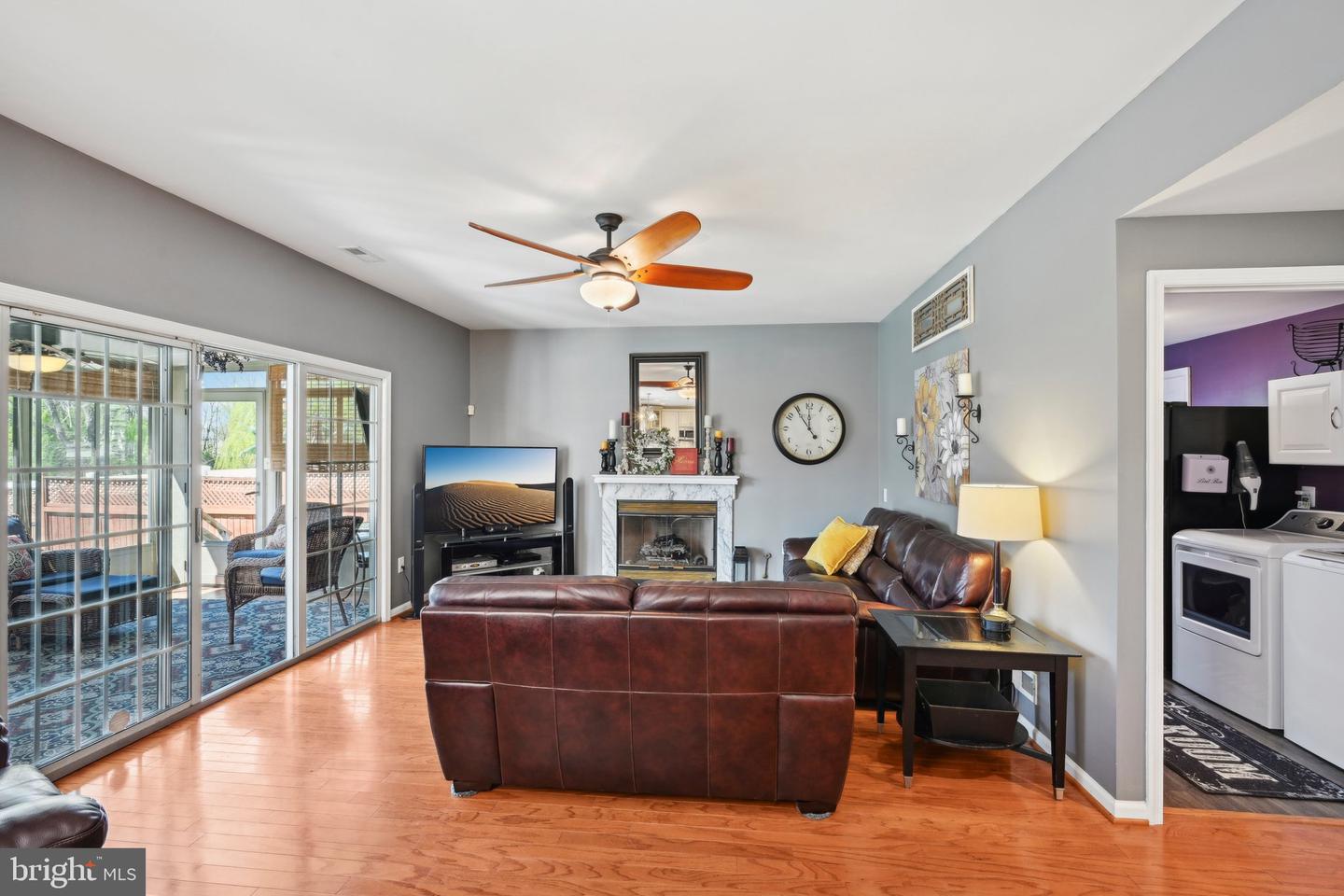 2 Parkdale Pl