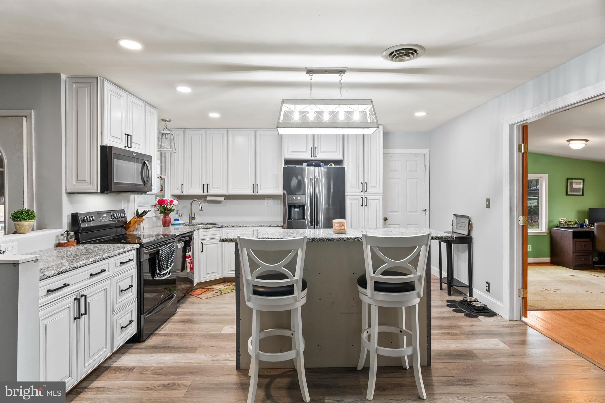 206 E Upper Park Rd