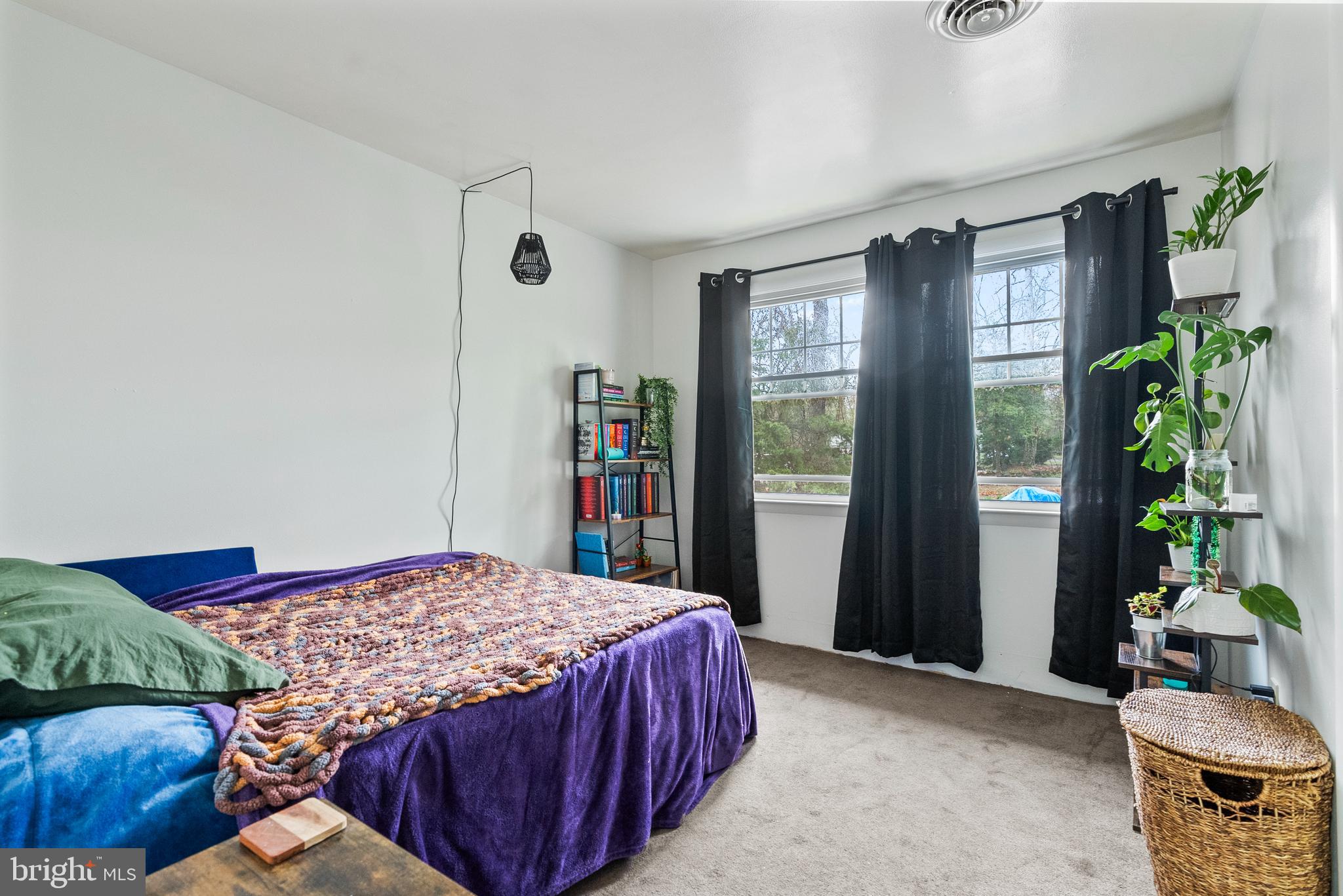 206 E Upper Park Rd