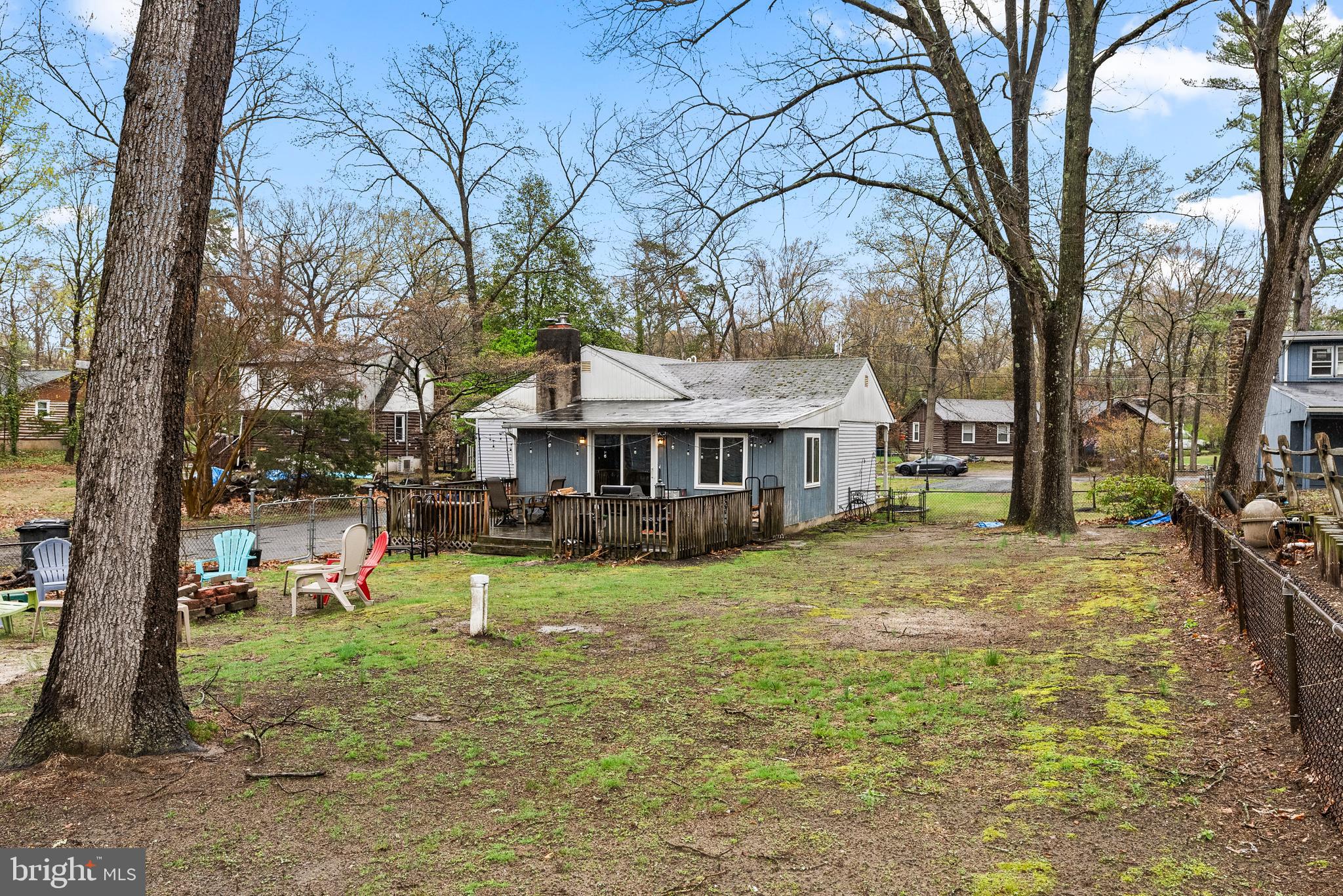 206 E Upper Park Rd