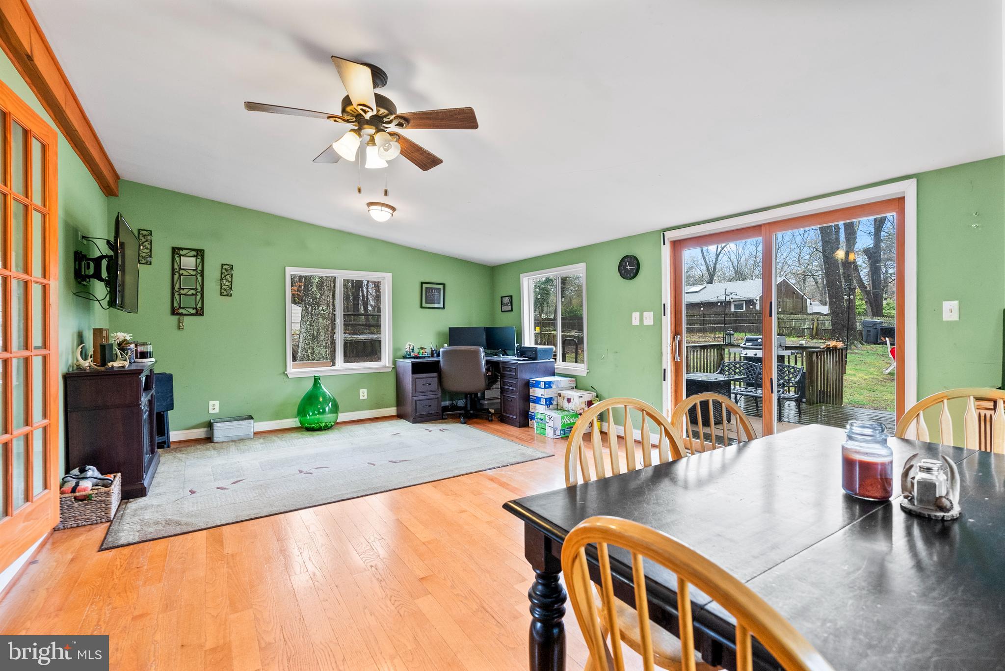 206 E Upper Park Rd