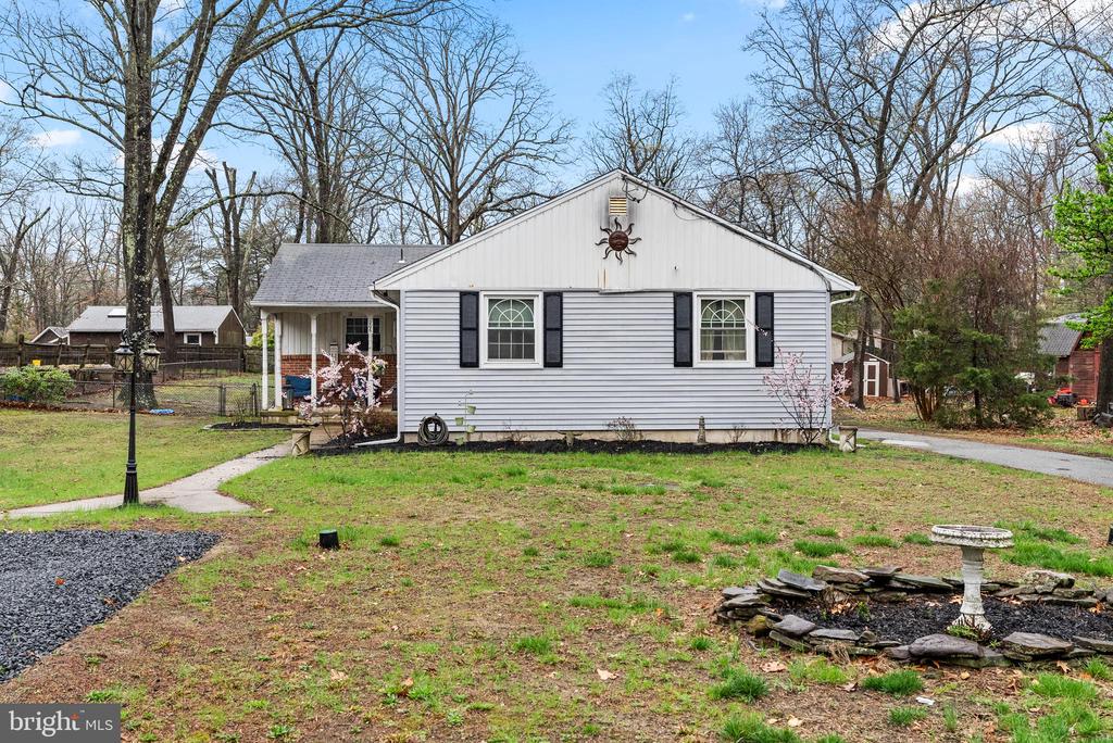 206 E Upper Park Rd