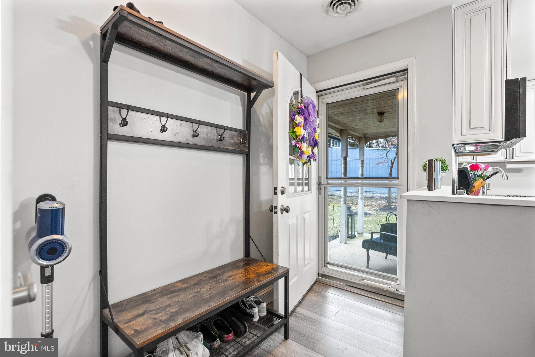 206 E Upper Park Rd