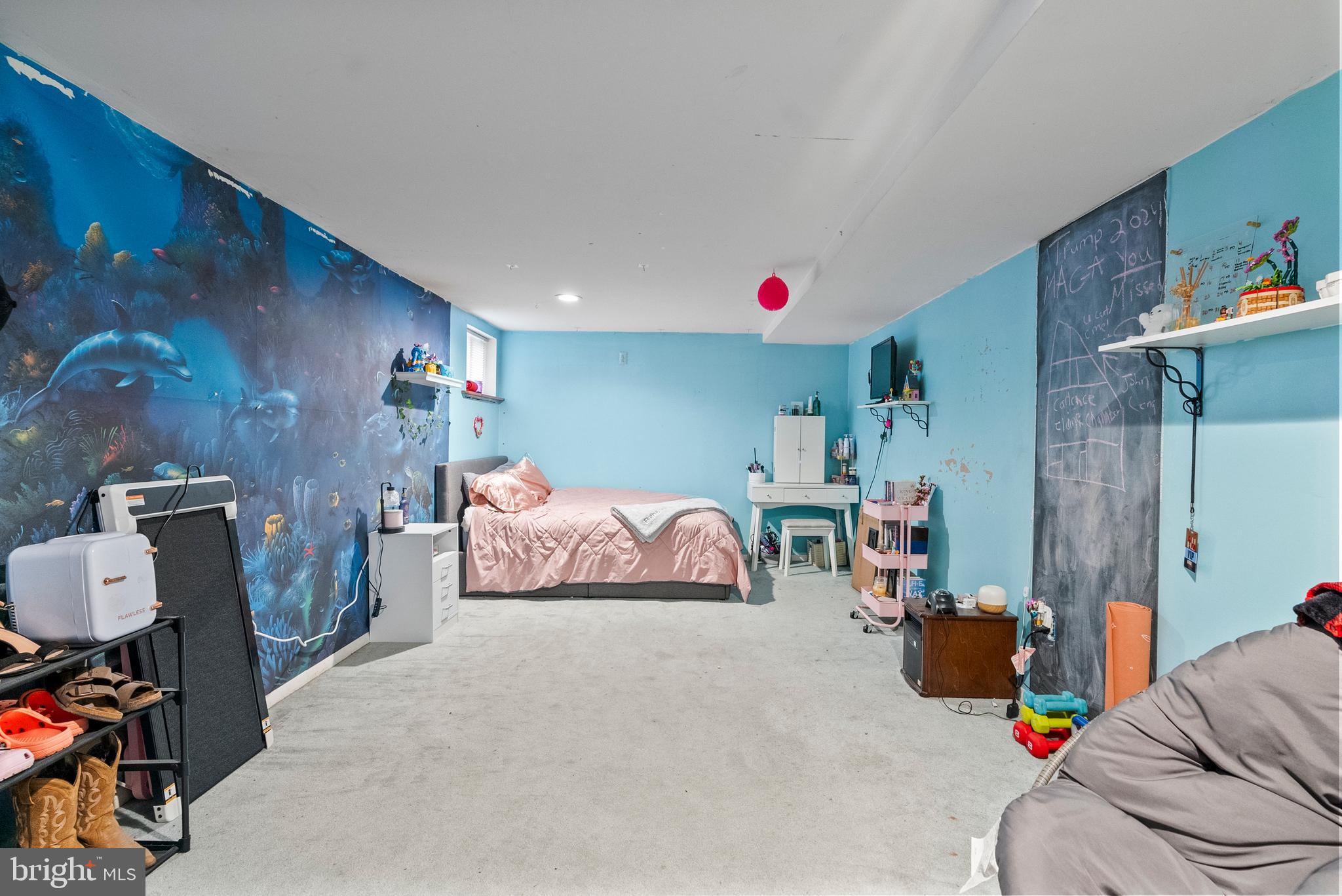 206 E Upper Park Rd