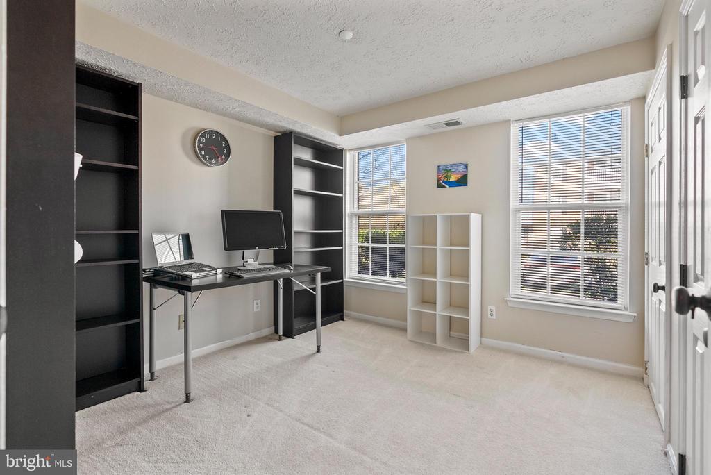 86 Eldon Way