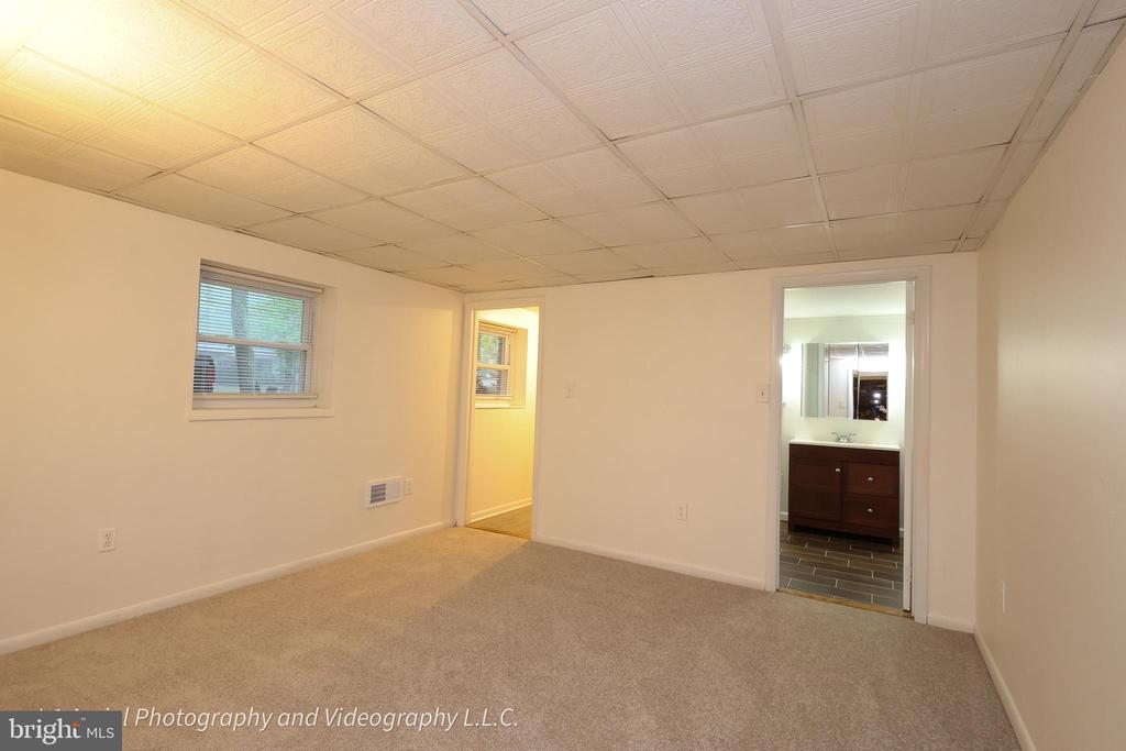 26 WOODSIDE DRIVE