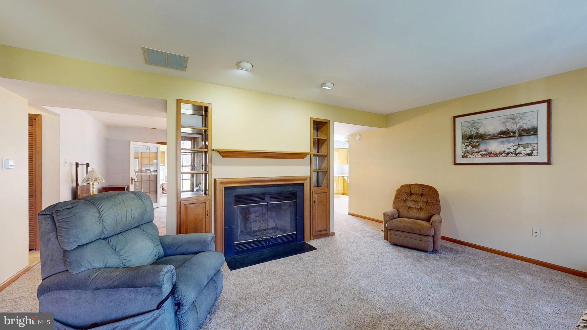2276 MARLTON PIKE