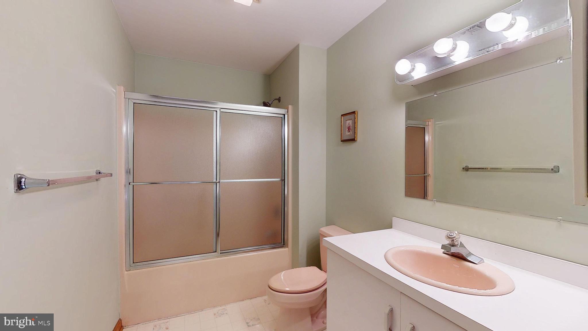2276 MARLTON PIKE
