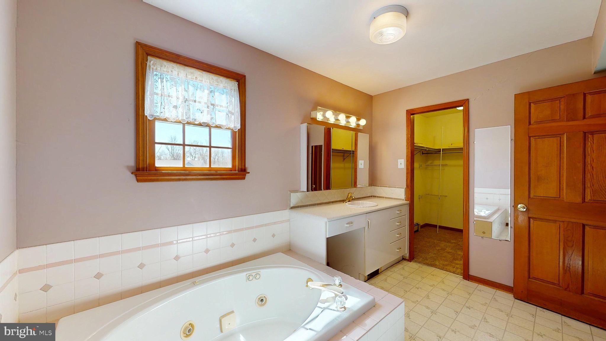 2276 MARLTON PIKE