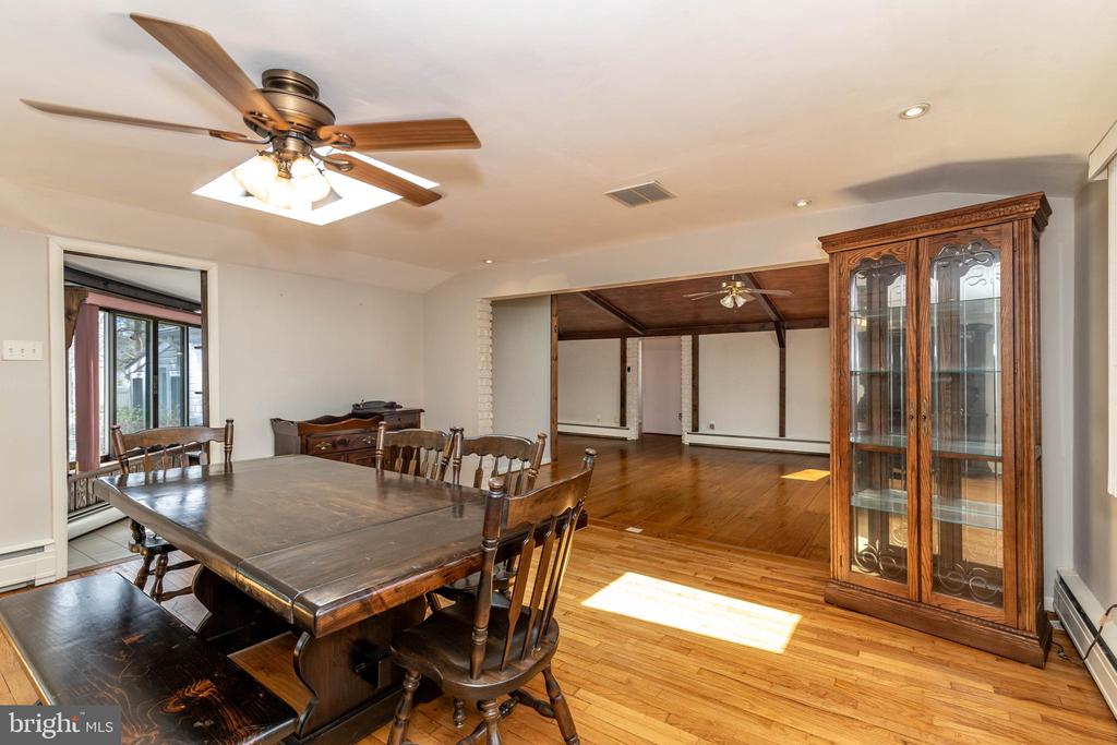 520 POWELL ROAD