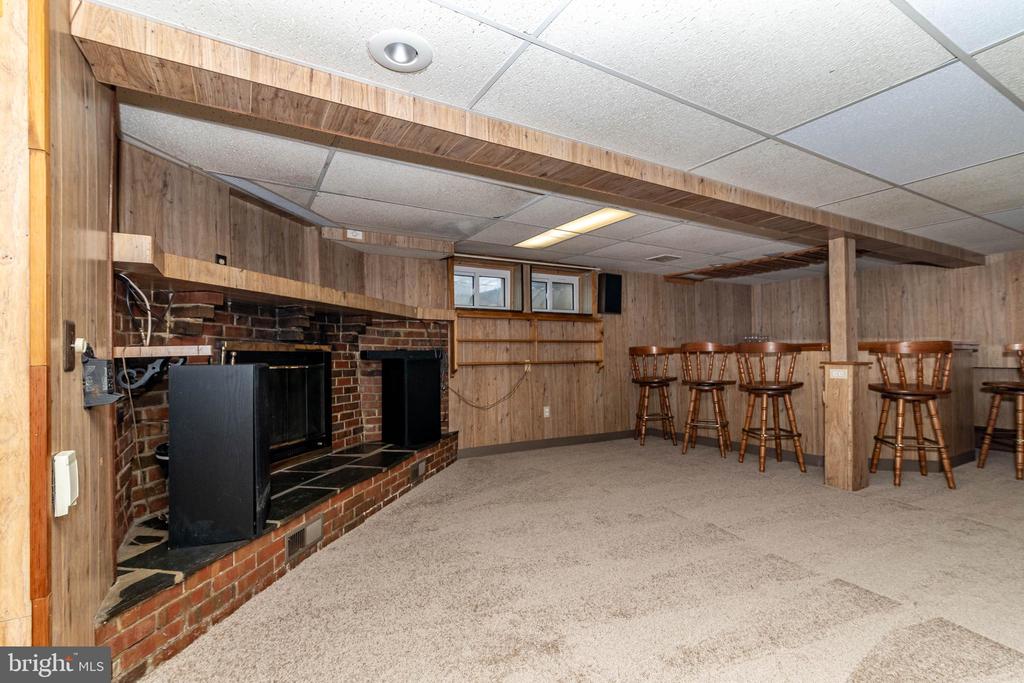 520 POWELL ROAD