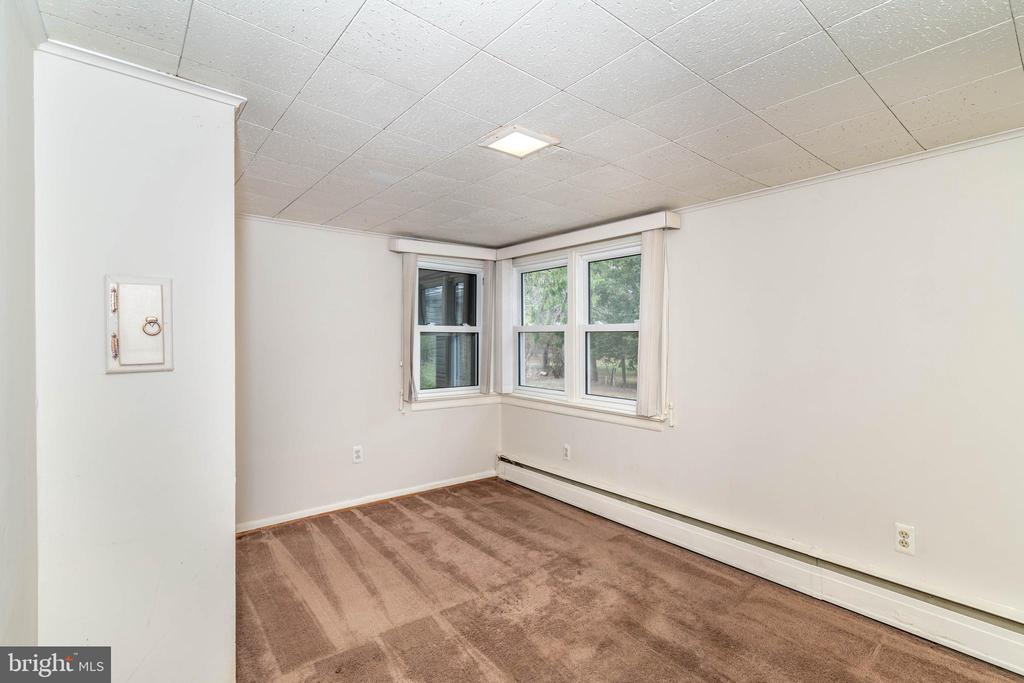 520 POWELL ROAD