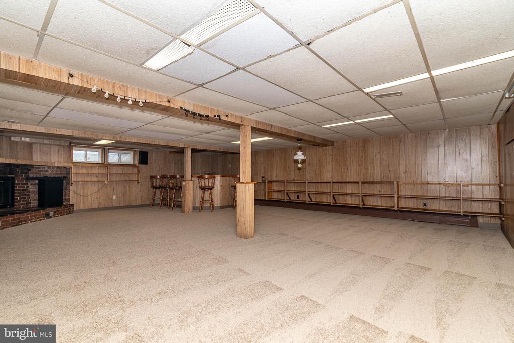 520 POWELL ROAD