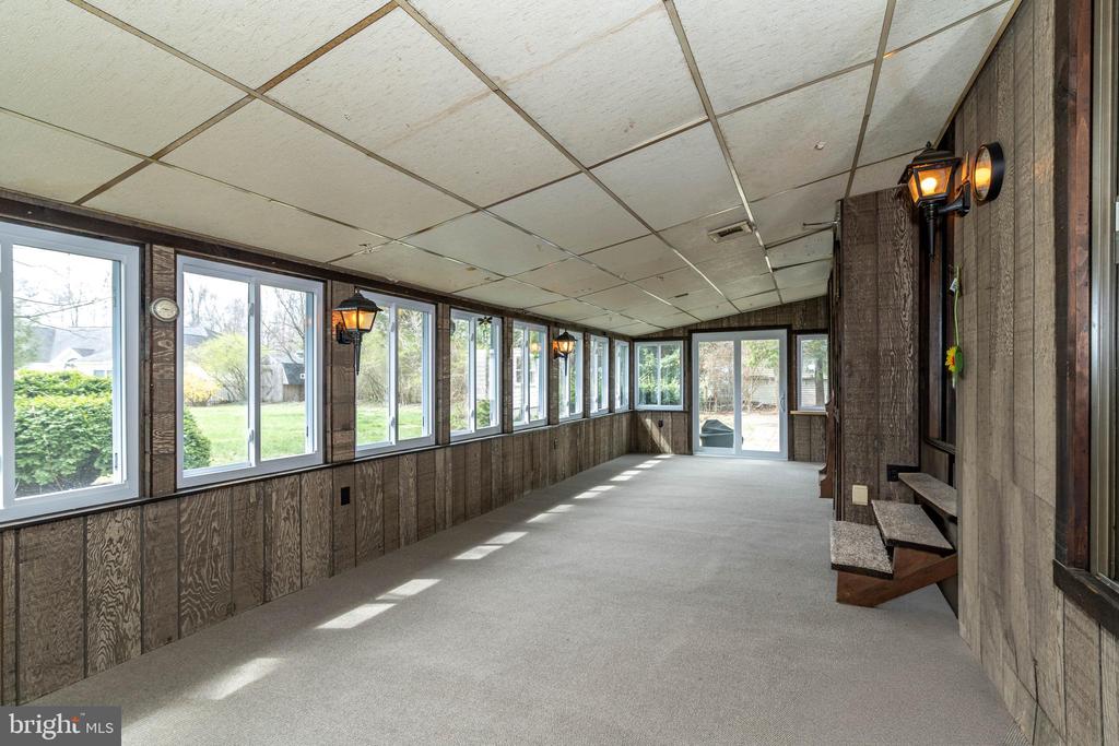 520 POWELL ROAD
