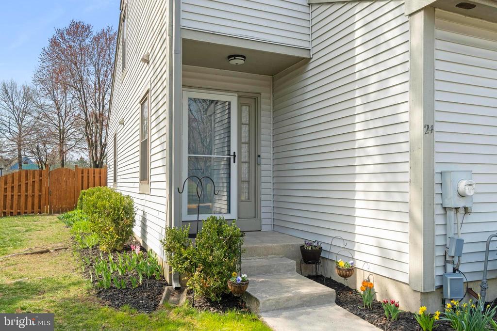 24 BURGUNDY DRIVE