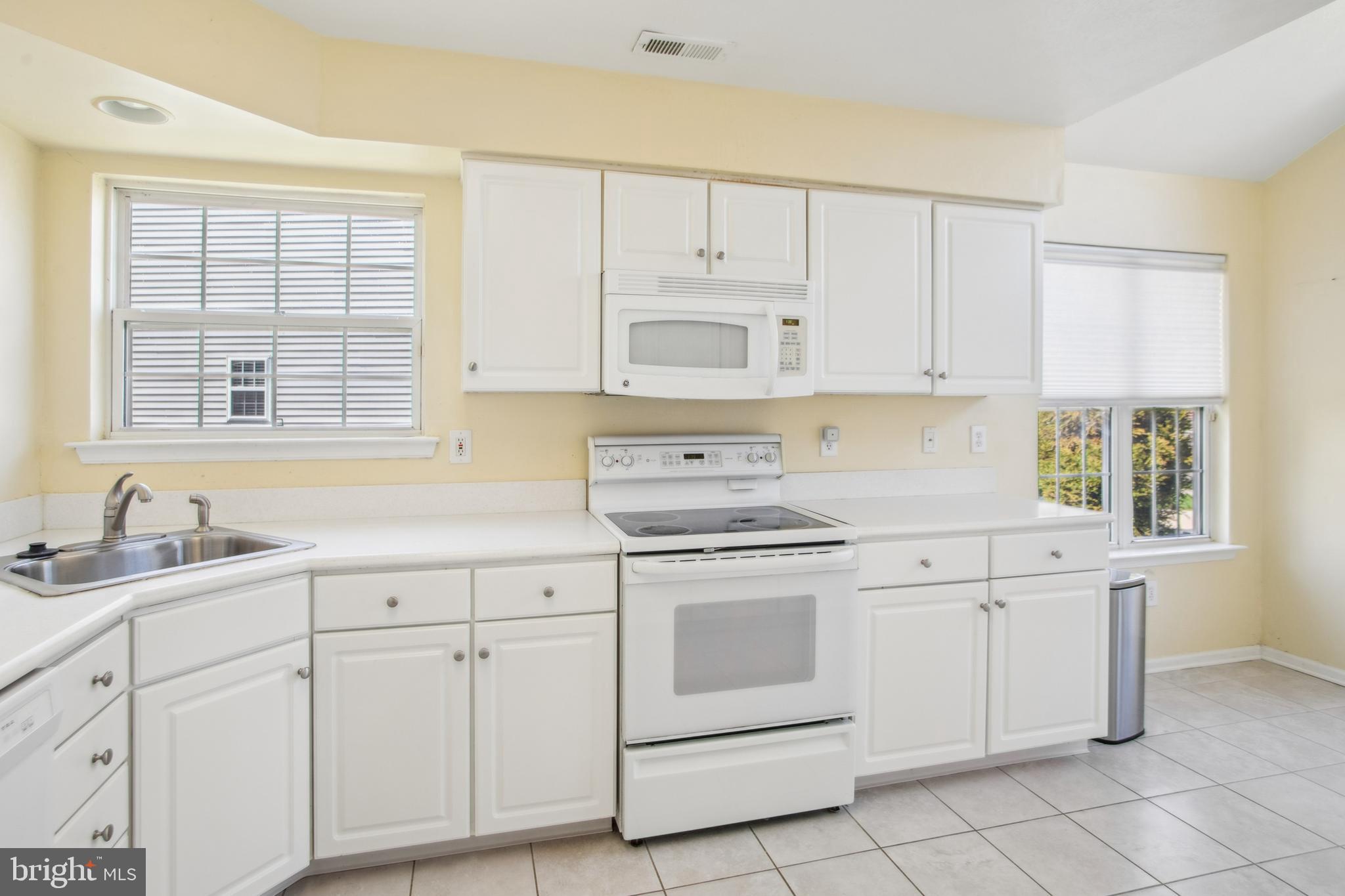 84 PEPPERGRASS DRIVE S