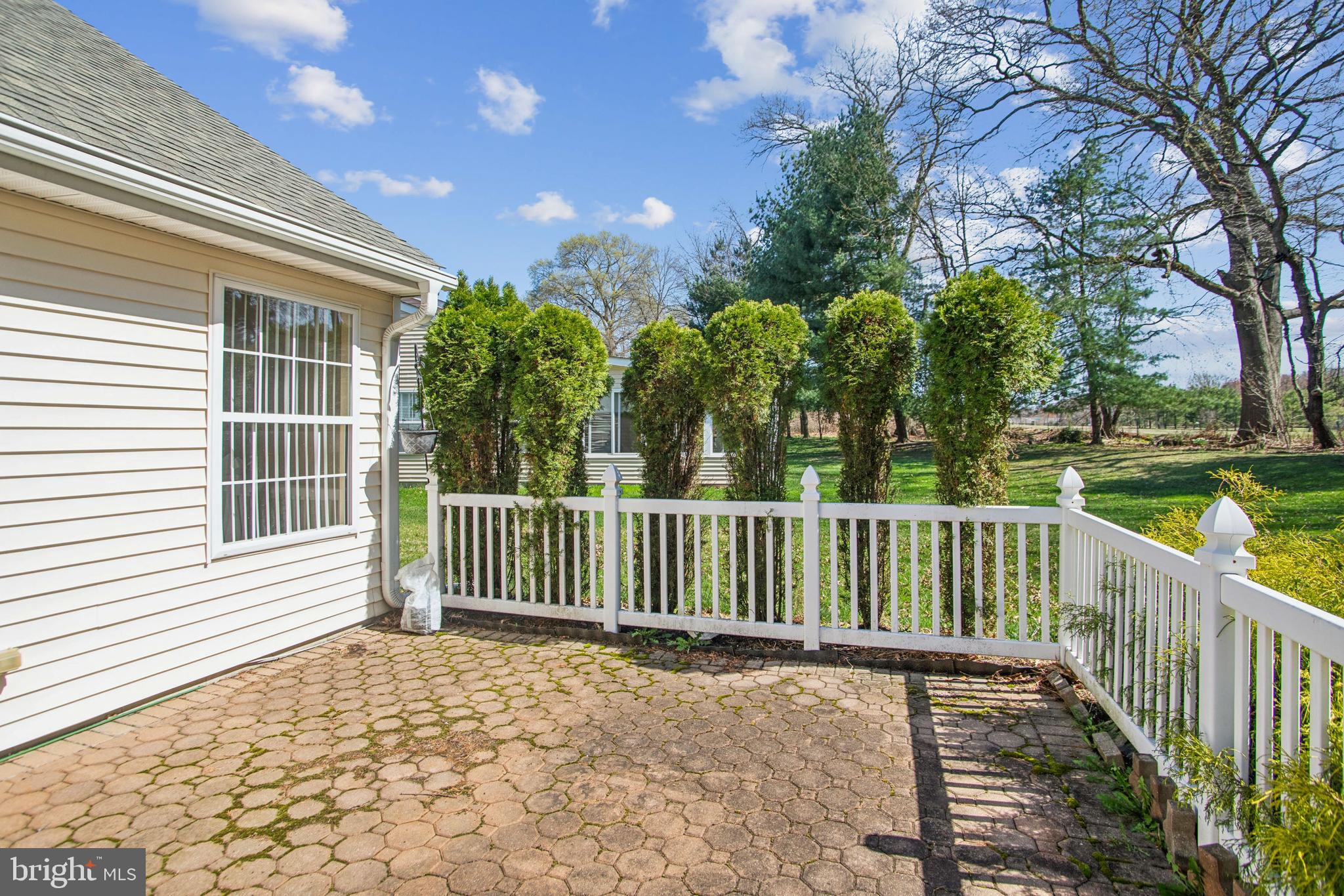 84 PEPPERGRASS DRIVE S