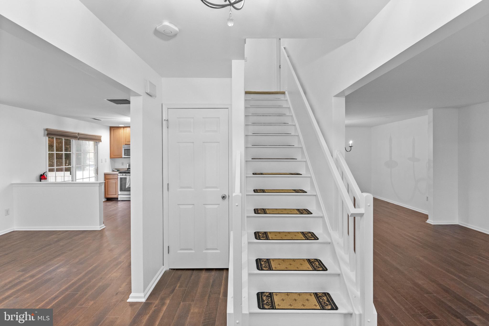 4204 BUXMONT RD