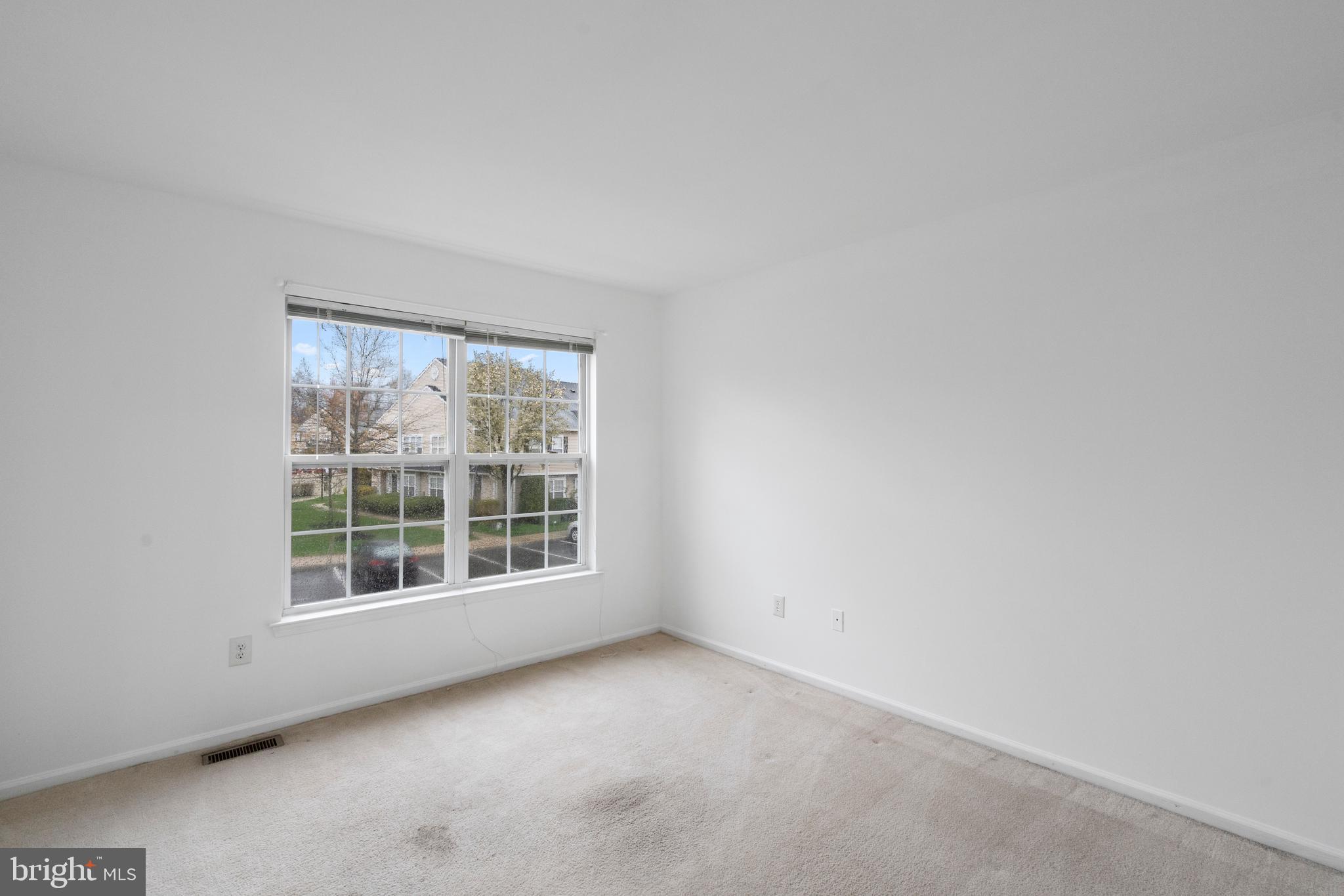 4204 BUXMONT RD