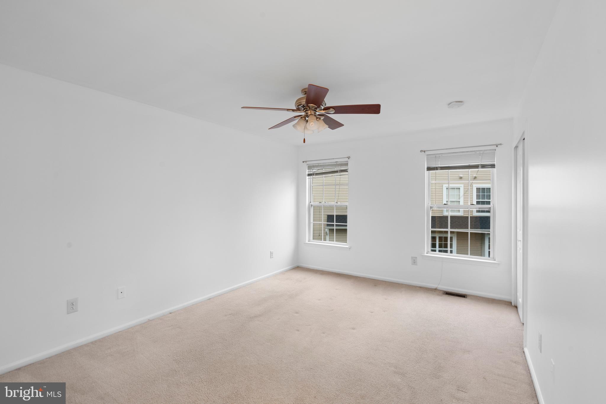 4204 BUXMONT RD