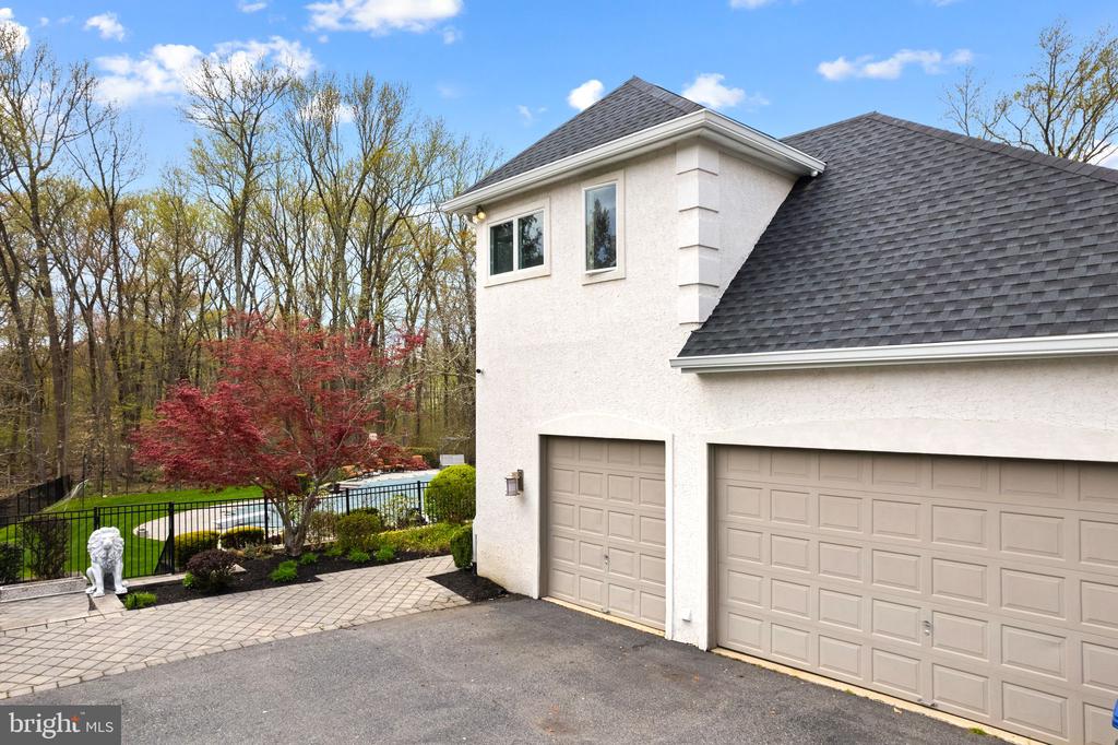 4 ROCKCRESS WAY