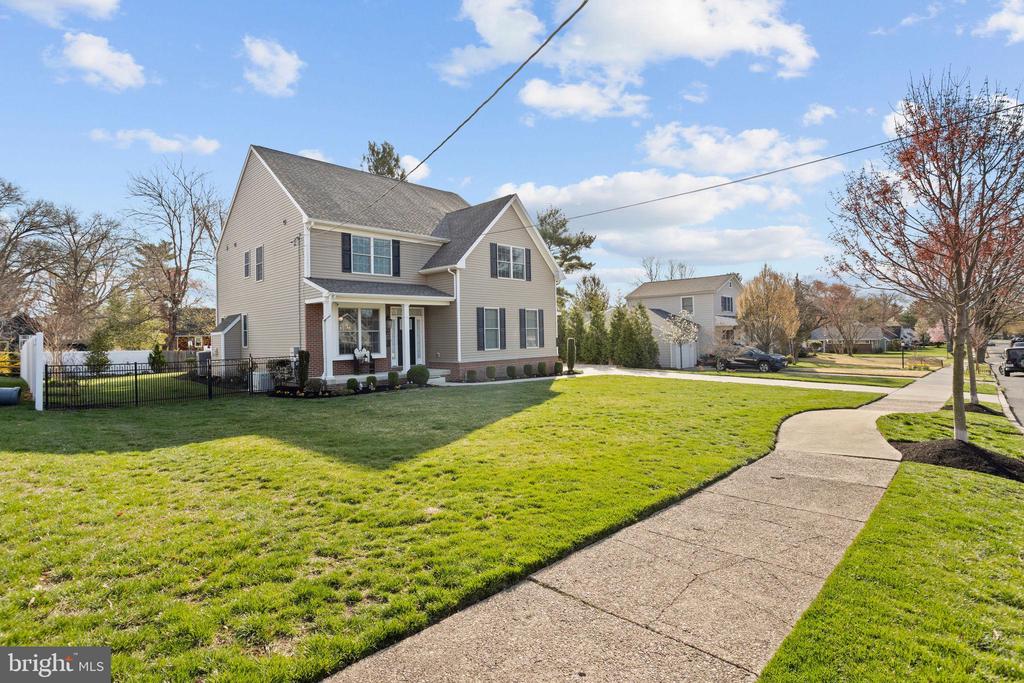 213 HIGHLAND AVENUE