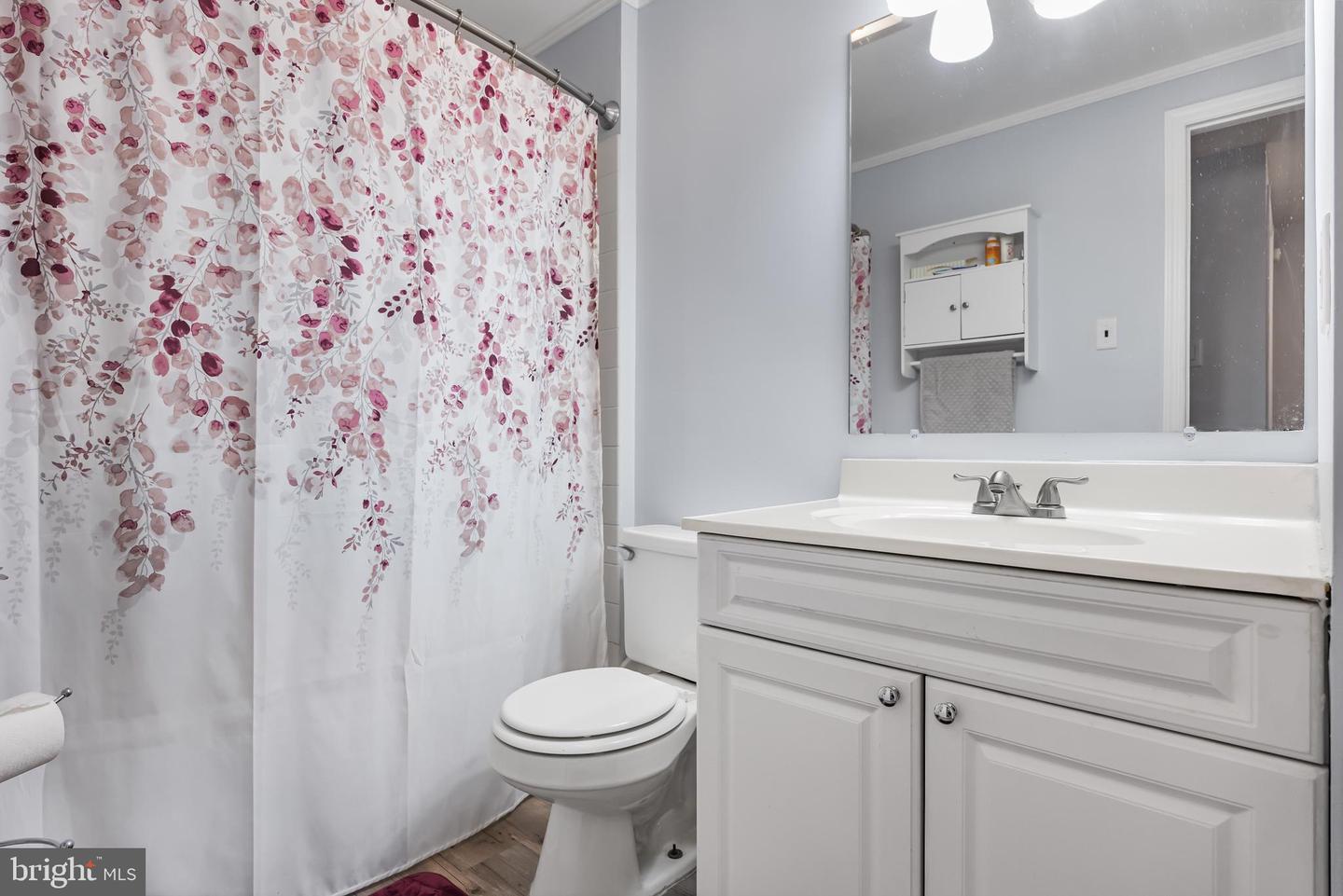 102 Bayberry Ct
