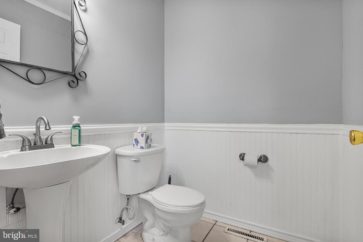102 Bayberry Ct