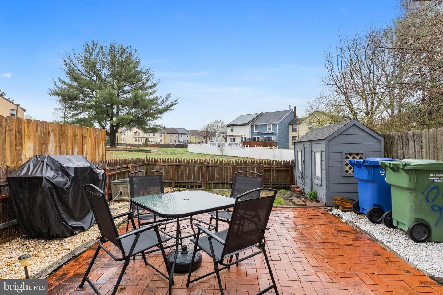 102 Bayberry Ct
