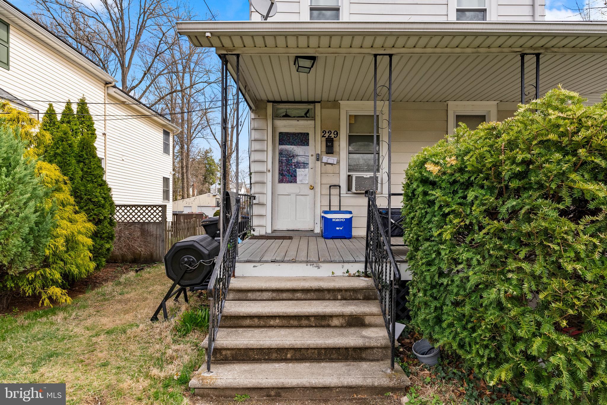 229 S Church St