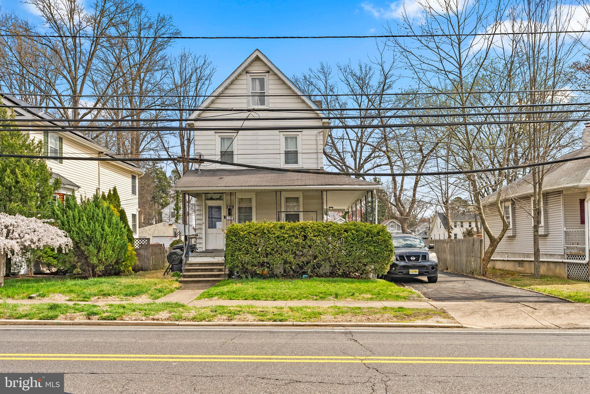 229 S Church St