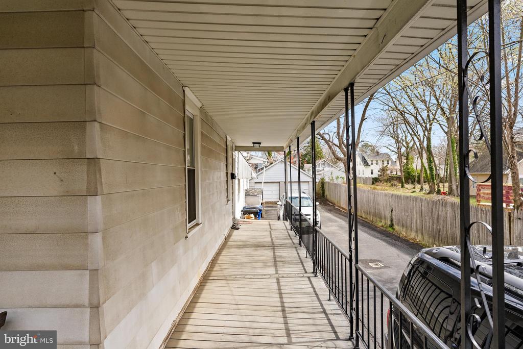 229 S Church St