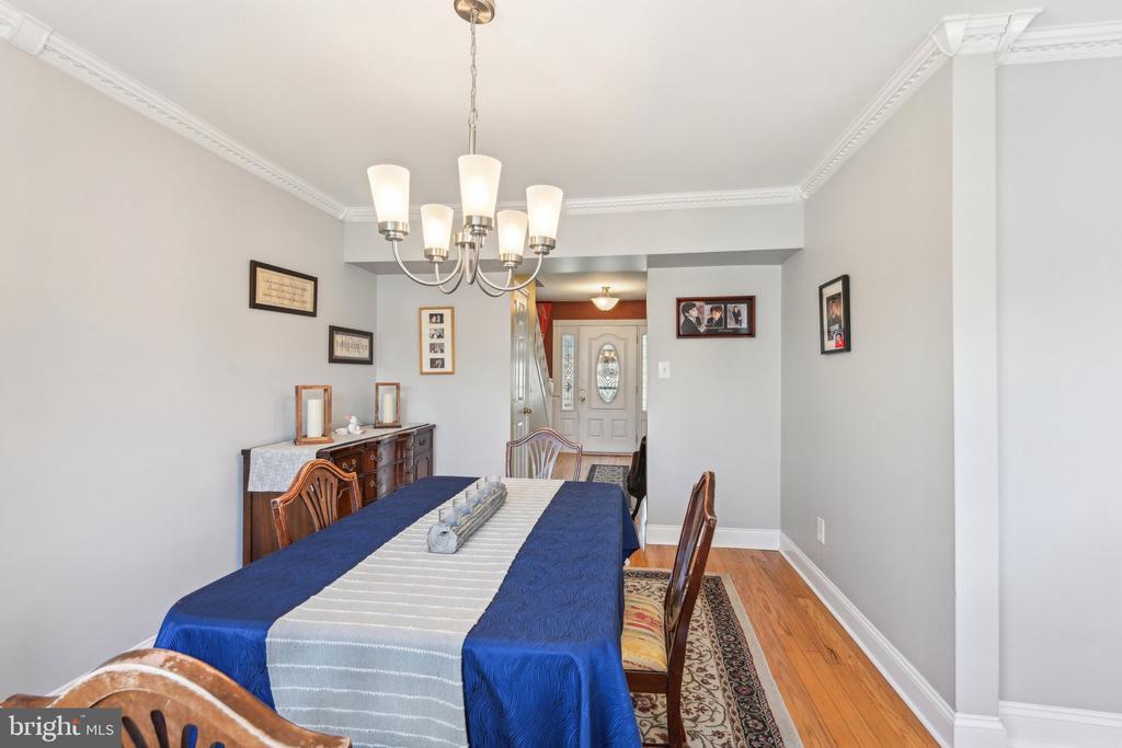 11 Winterset Ln