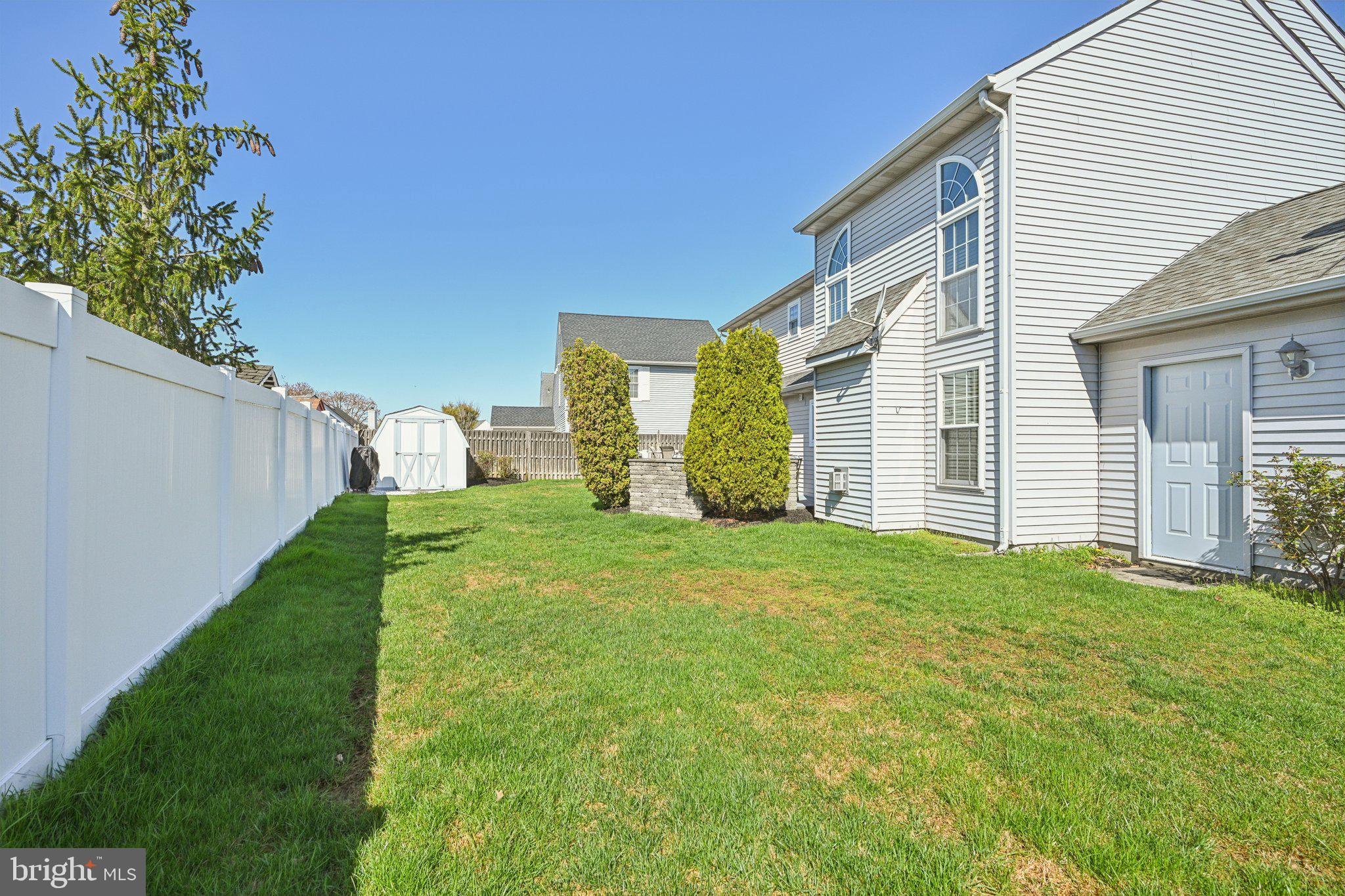 11 Winterset Ln