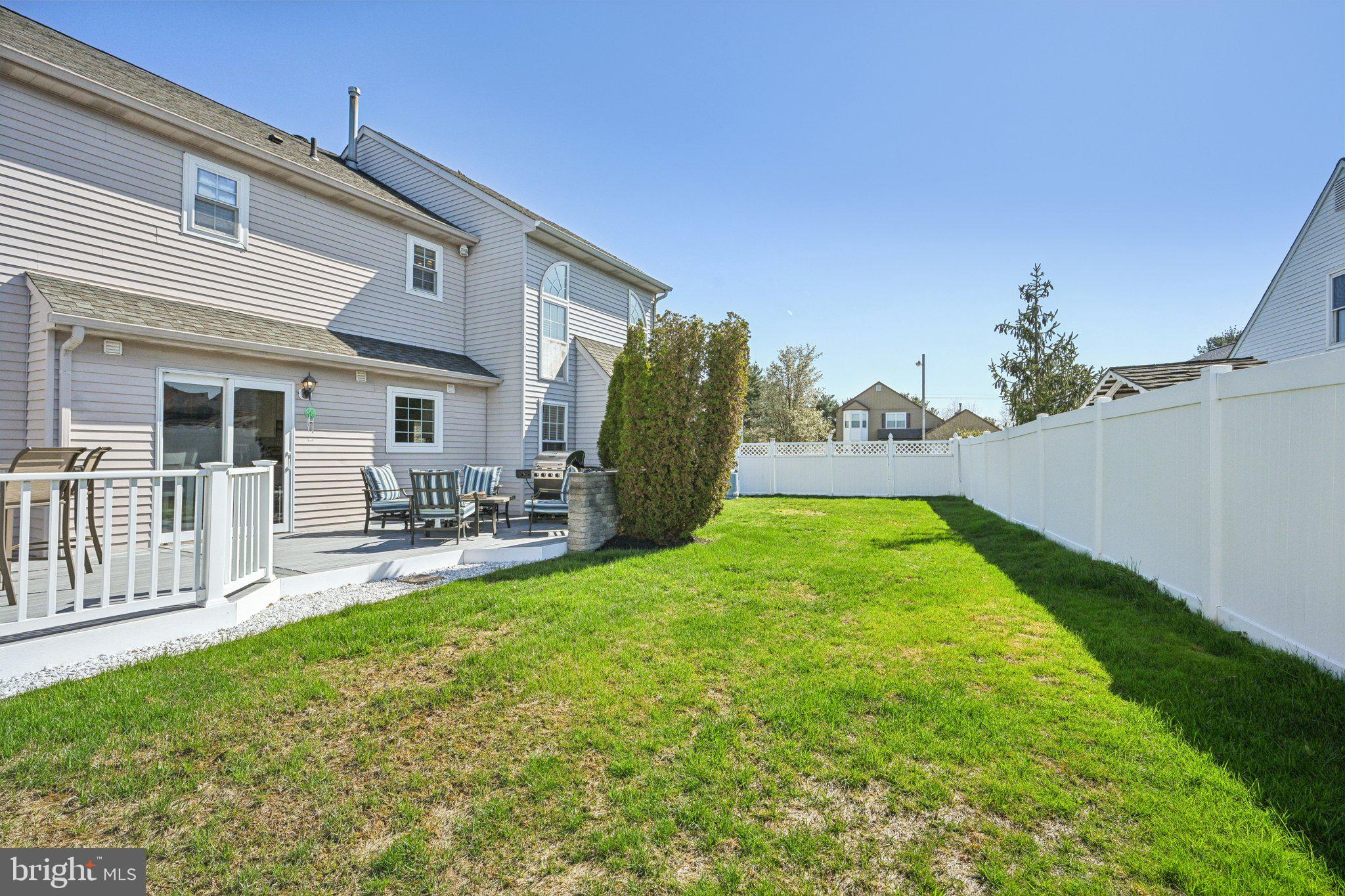 11 Winterset Ln