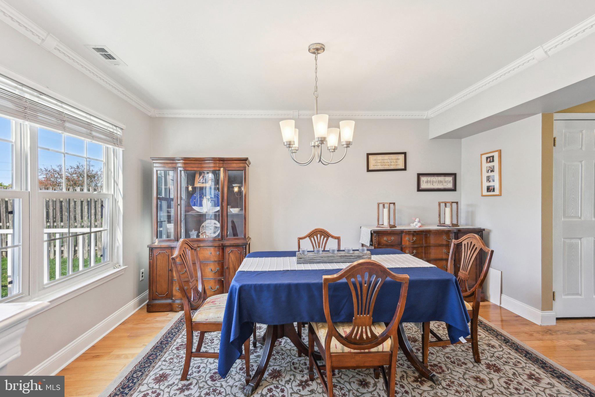 11 Winterset Ln