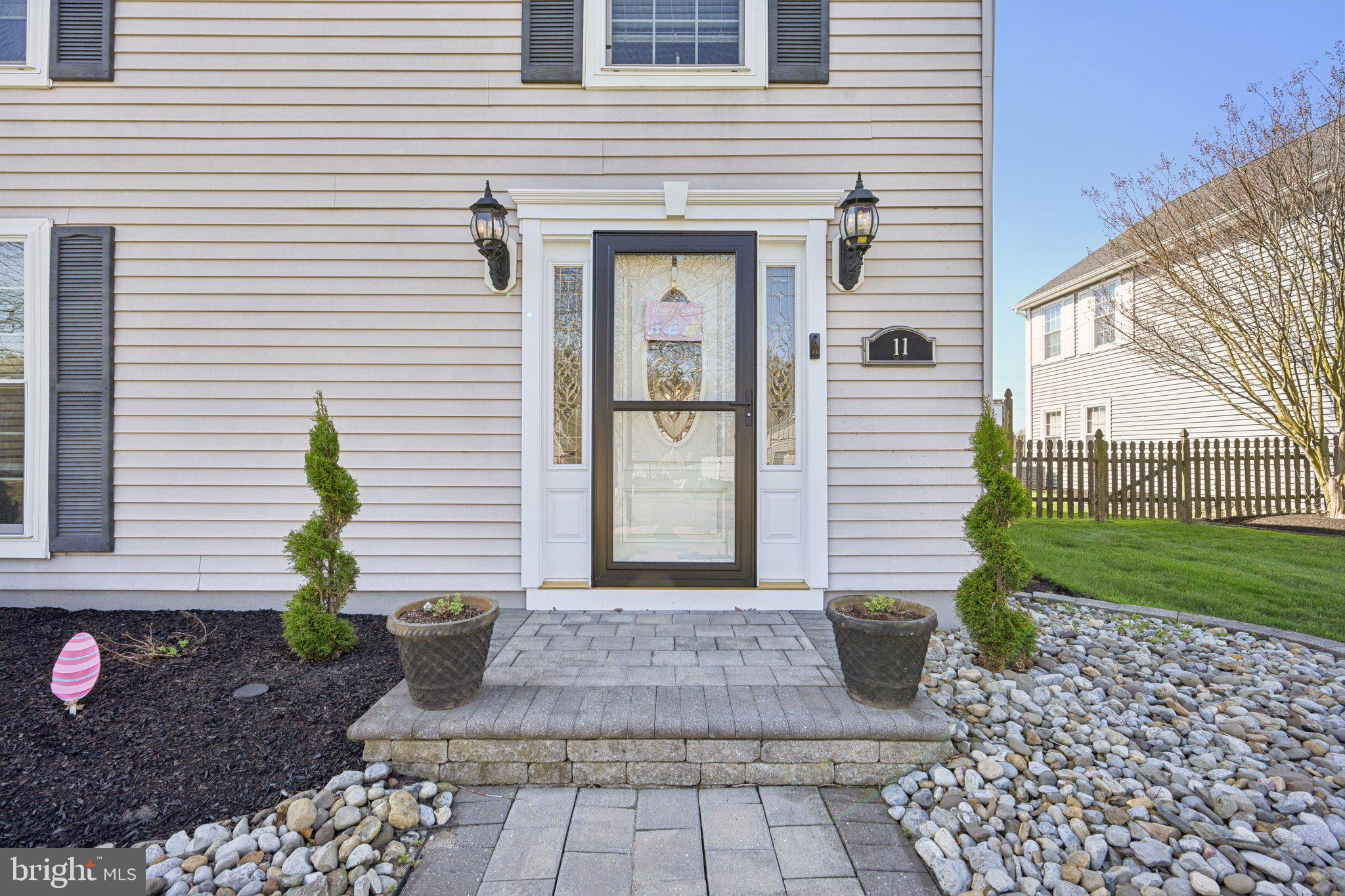 11 Winterset Ln