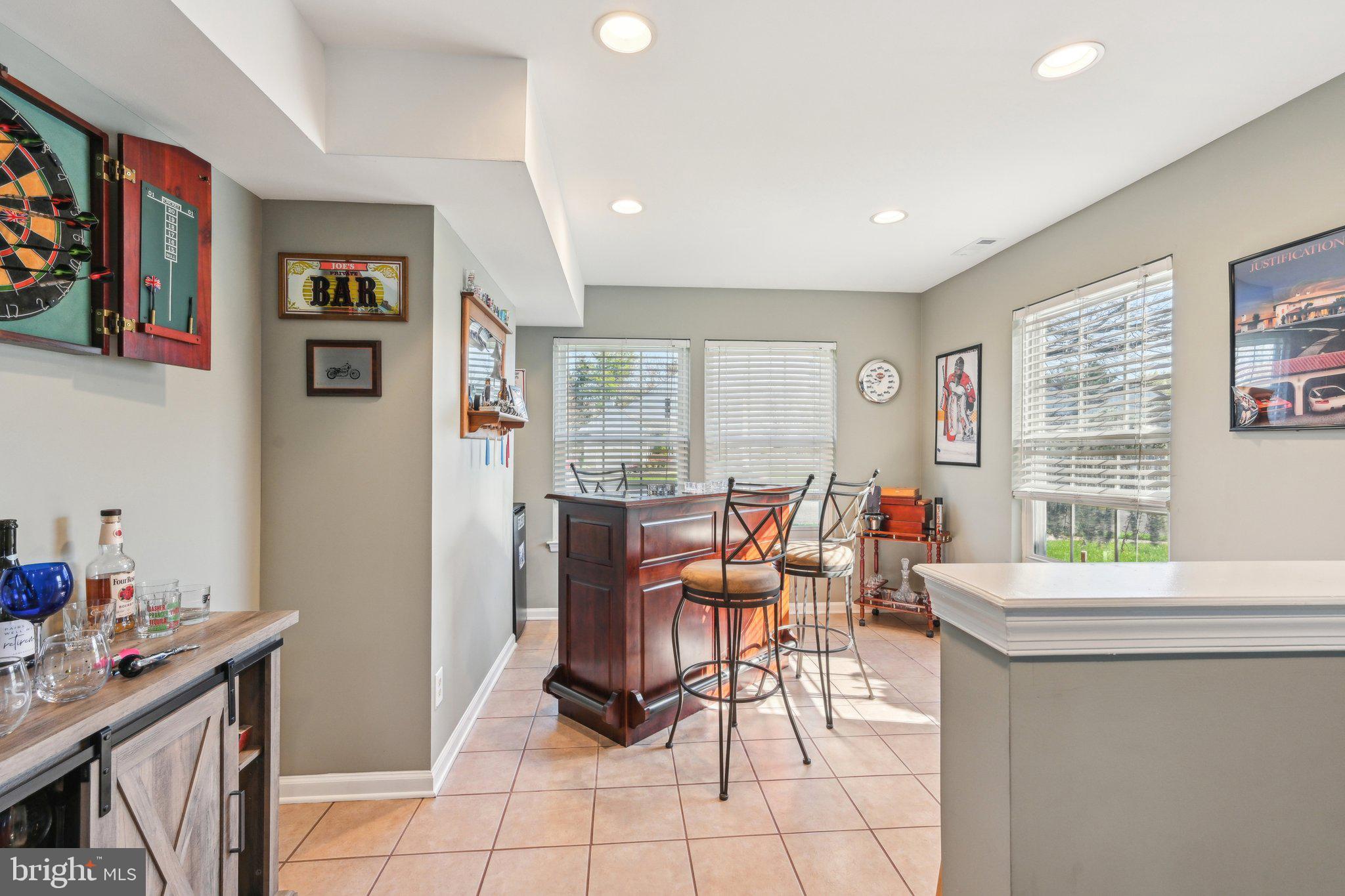 11 Winterset Ln