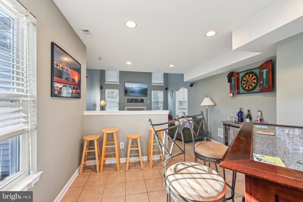 11 Winterset Ln