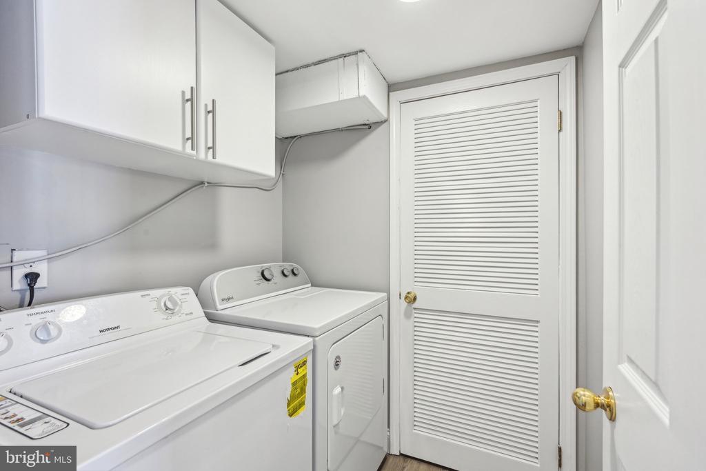 11 Winterset Ln