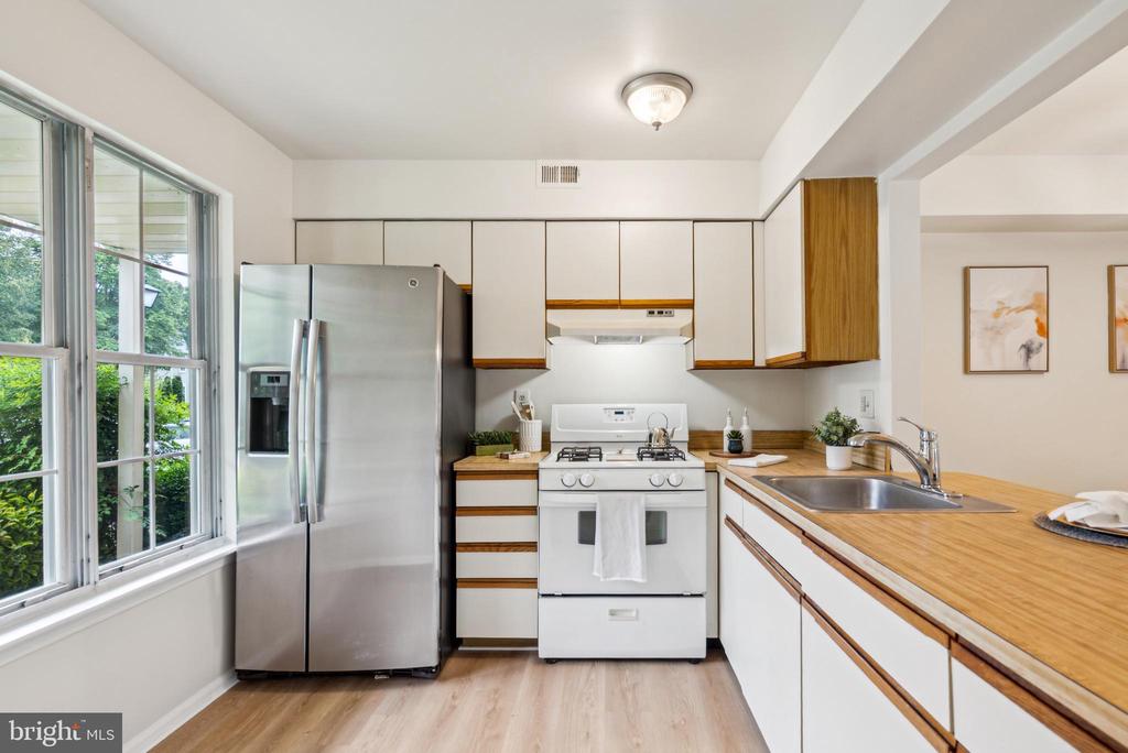 1201-A RALSTON DRIVE