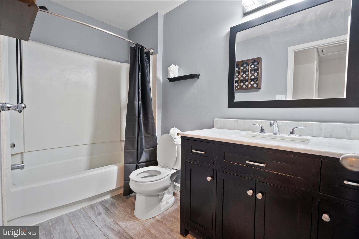 2503 ELBERTA LN