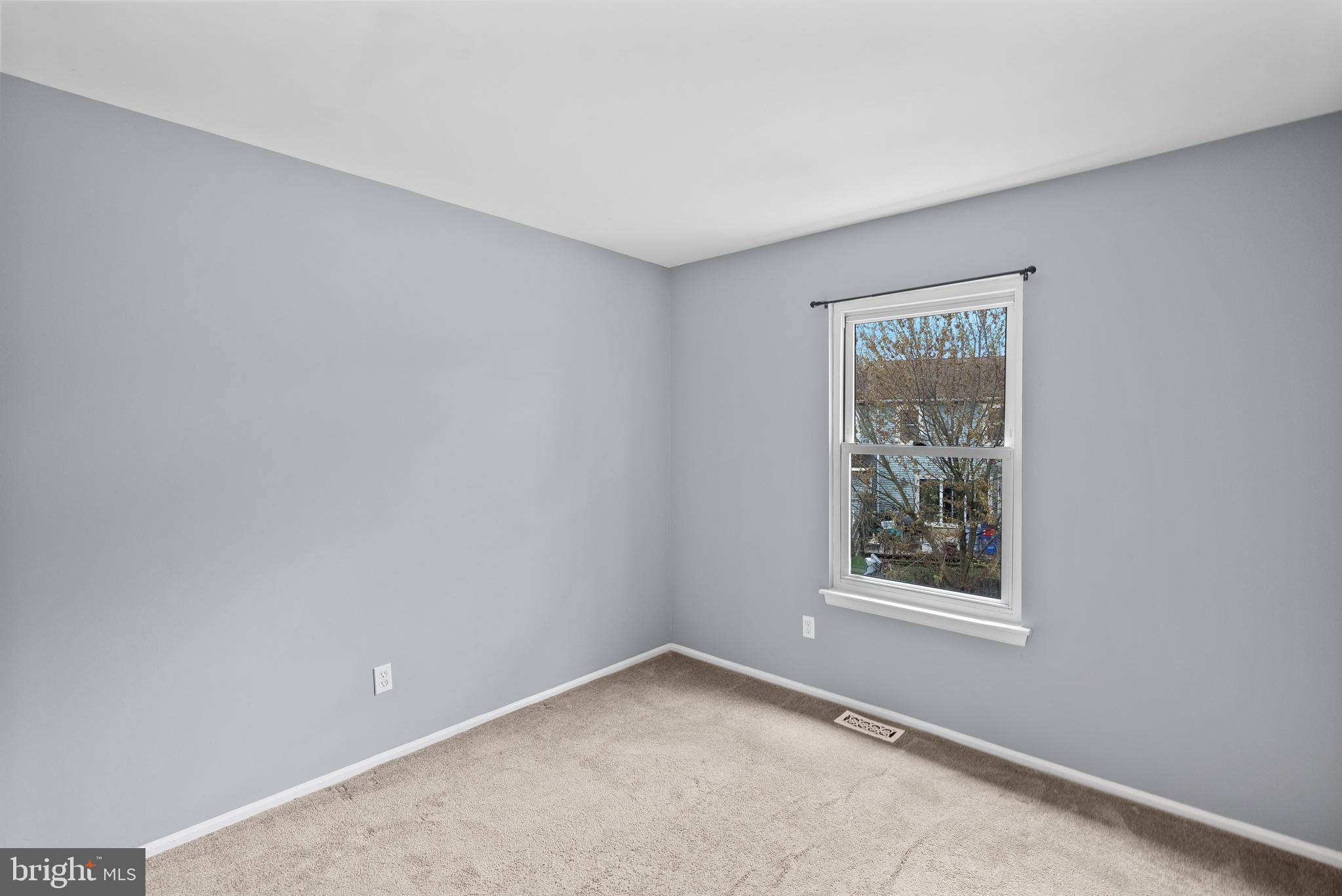 2503 ELBERTA LN