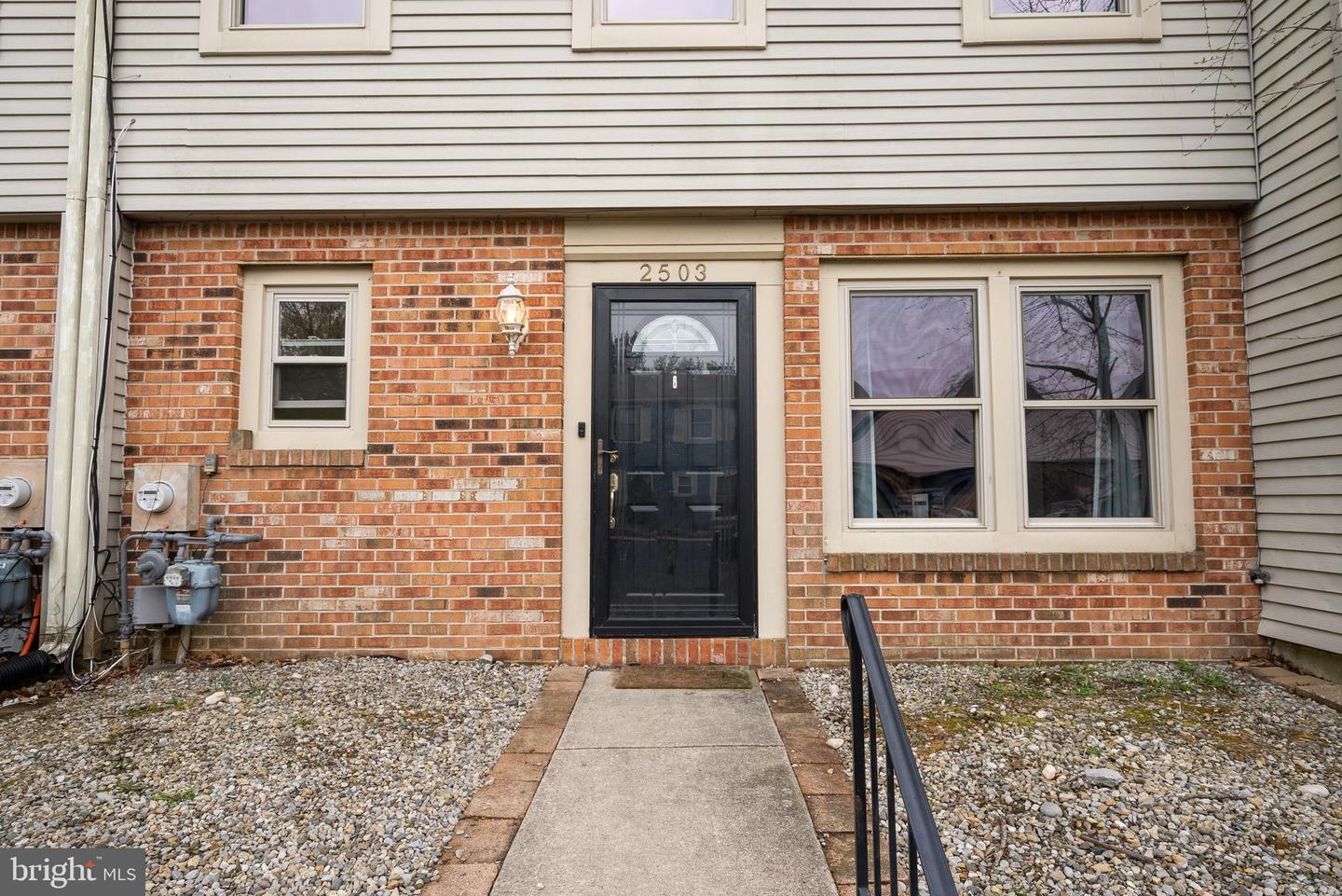2503 ELBERTA LN