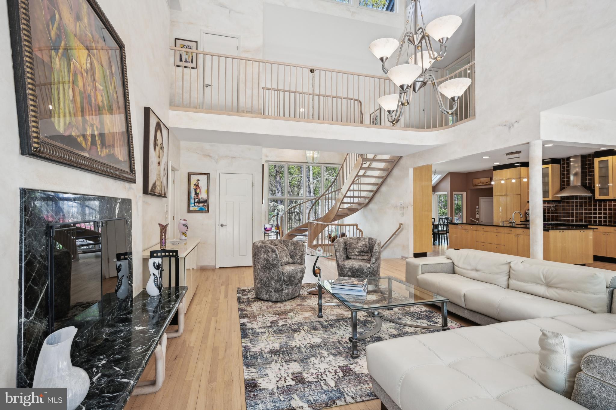 48 Cardinal Ridge Rd