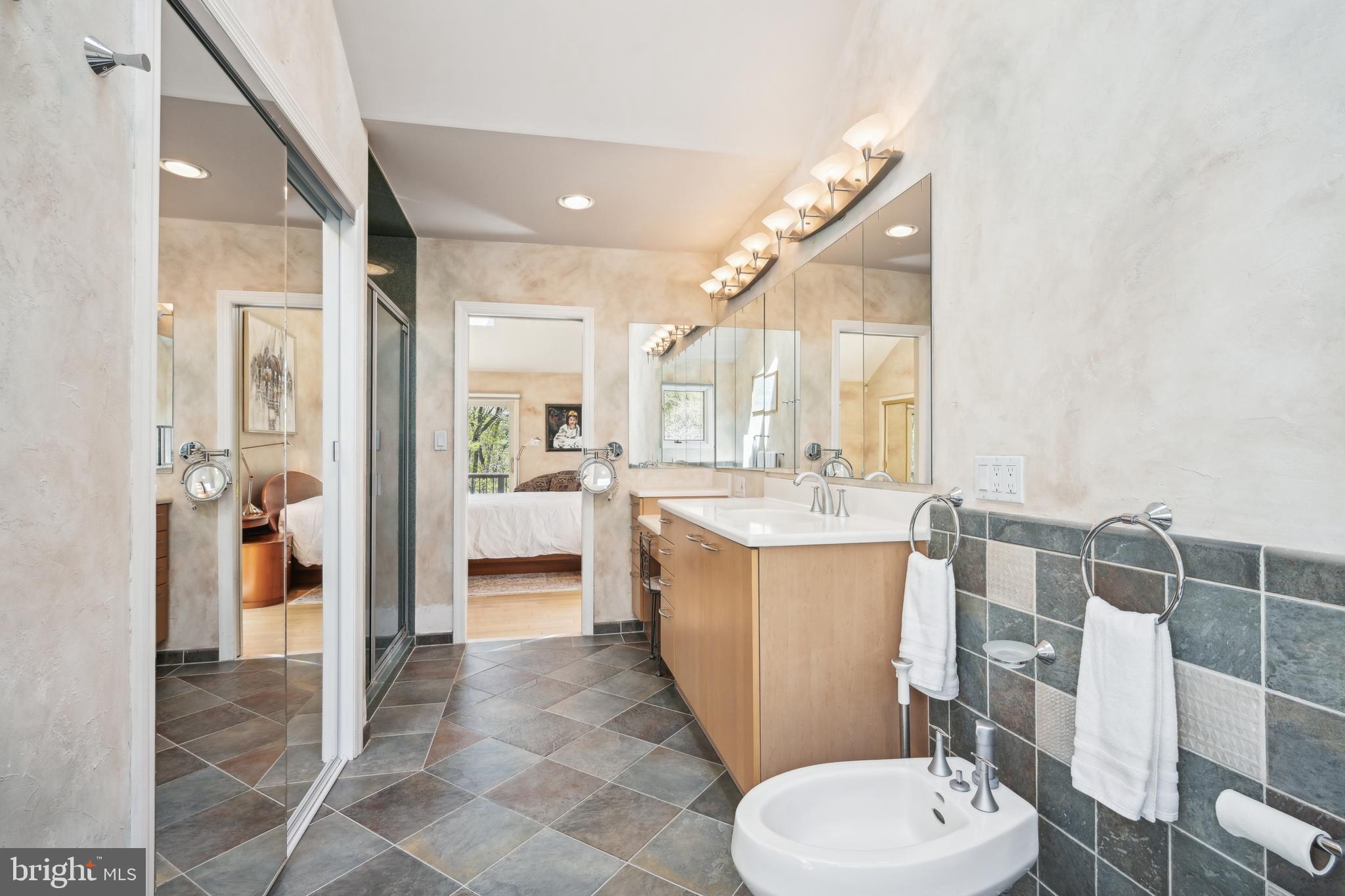 48 Cardinal Ridge Rd