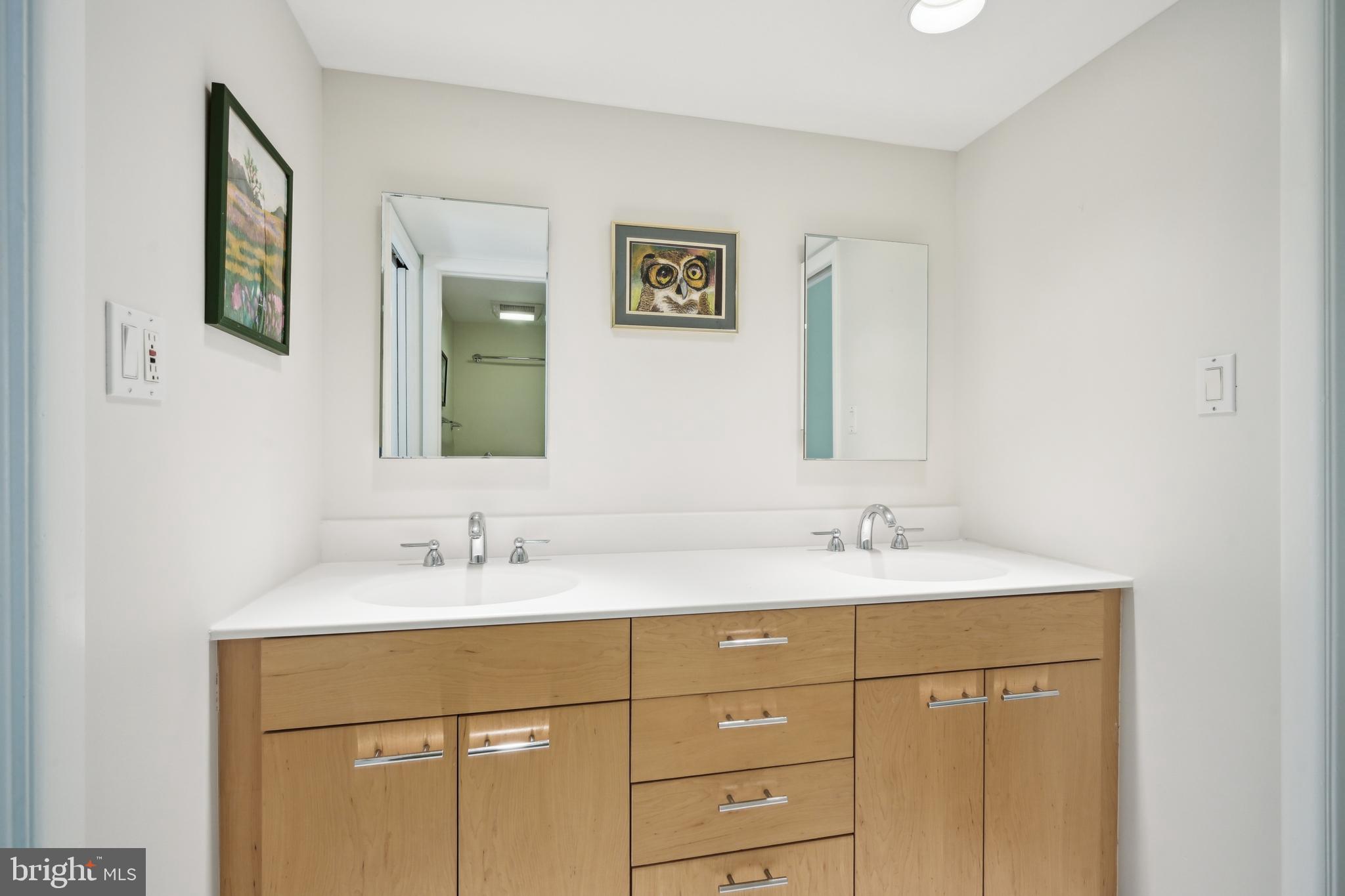 48 Cardinal Ridge Rd