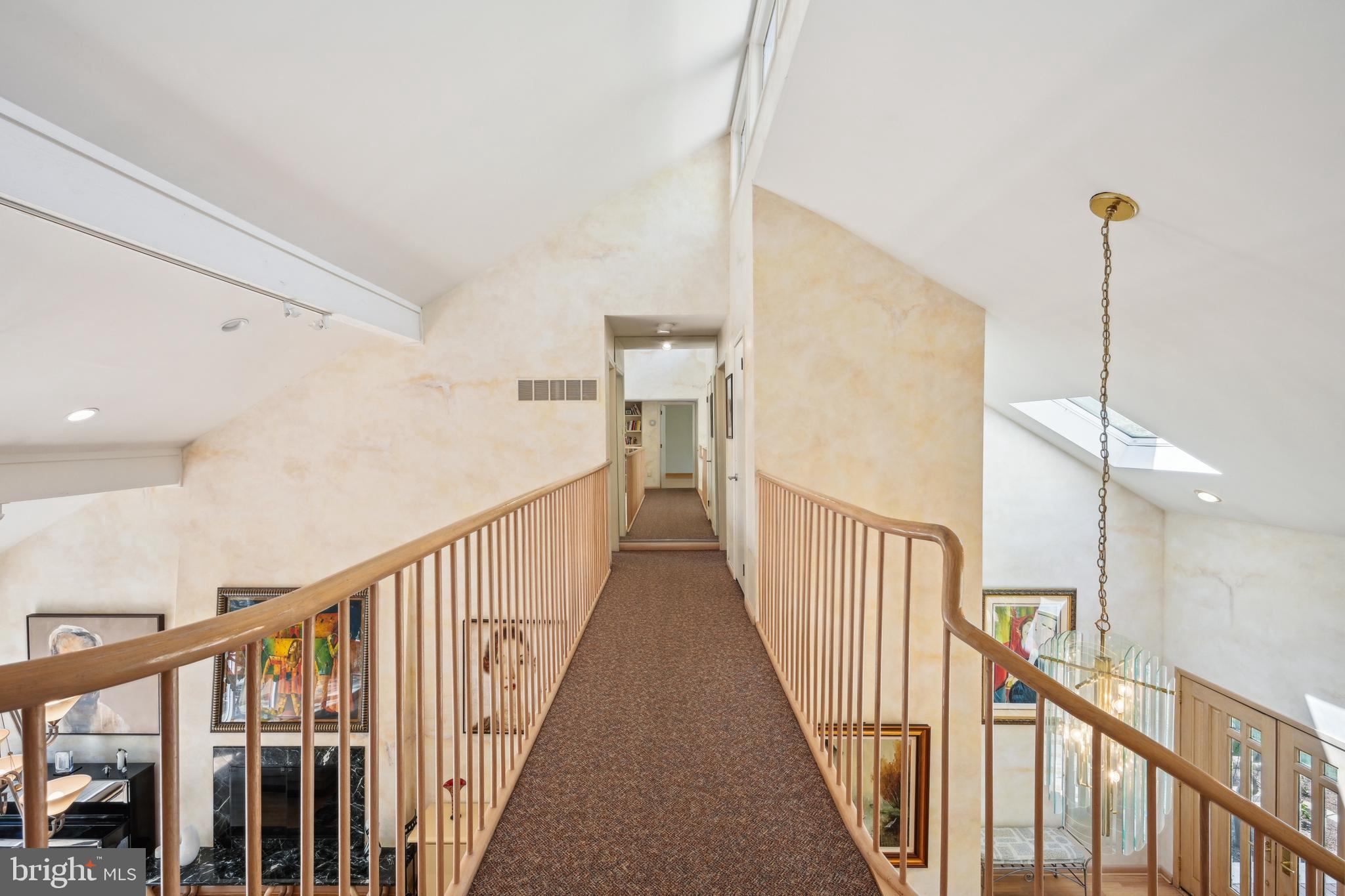 48 Cardinal Ridge Rd